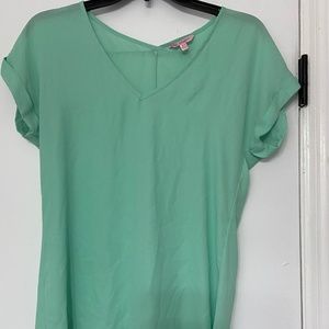 Light weight shirt perfect for summer
